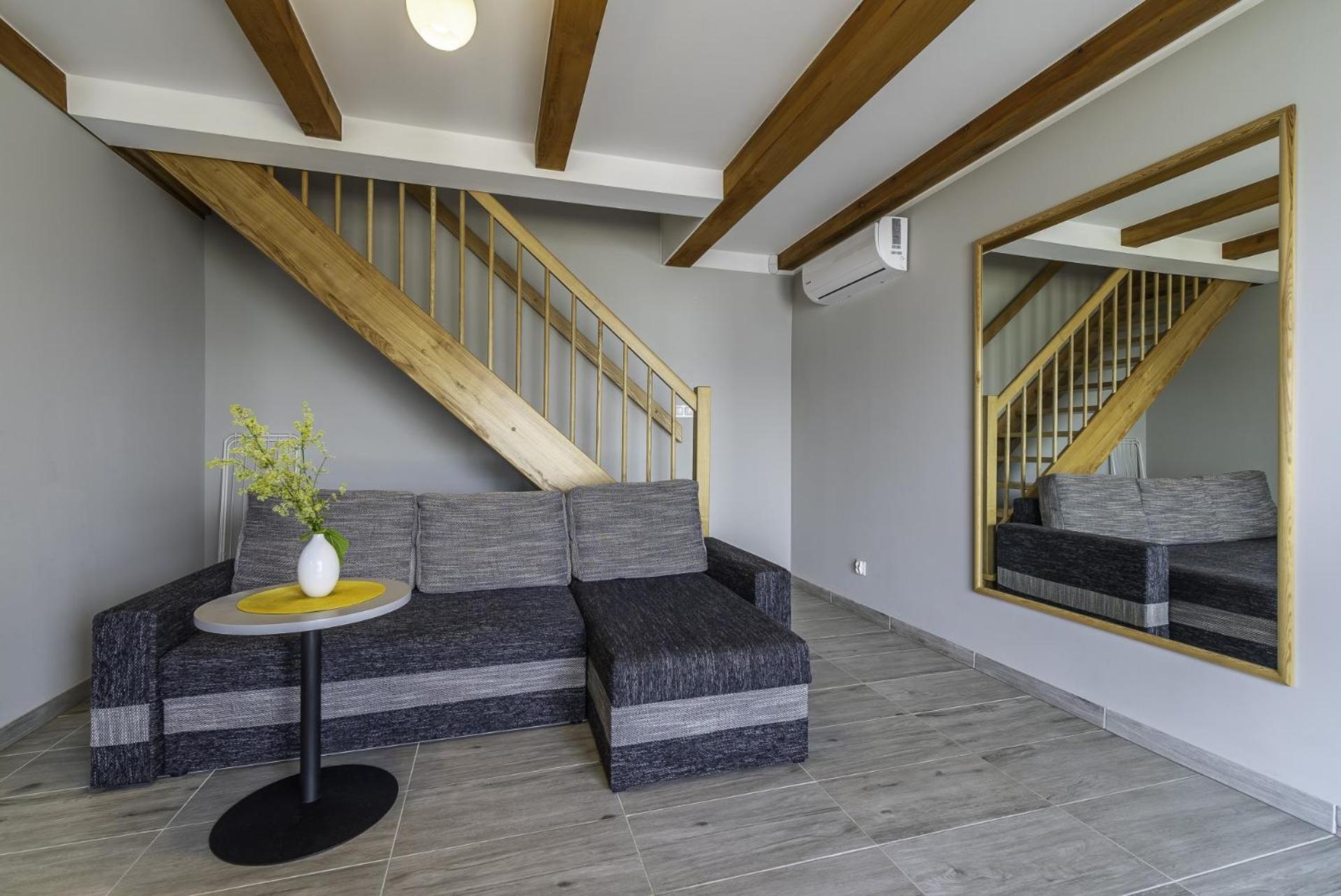 Frajda Domki - Apartamenty 6-Osobowe - Salon I Dwie Sypialnie Oraz Studia 4-Osobowe - Pokoj Z Aneksem Kuchennym Rewal Kültér fotó