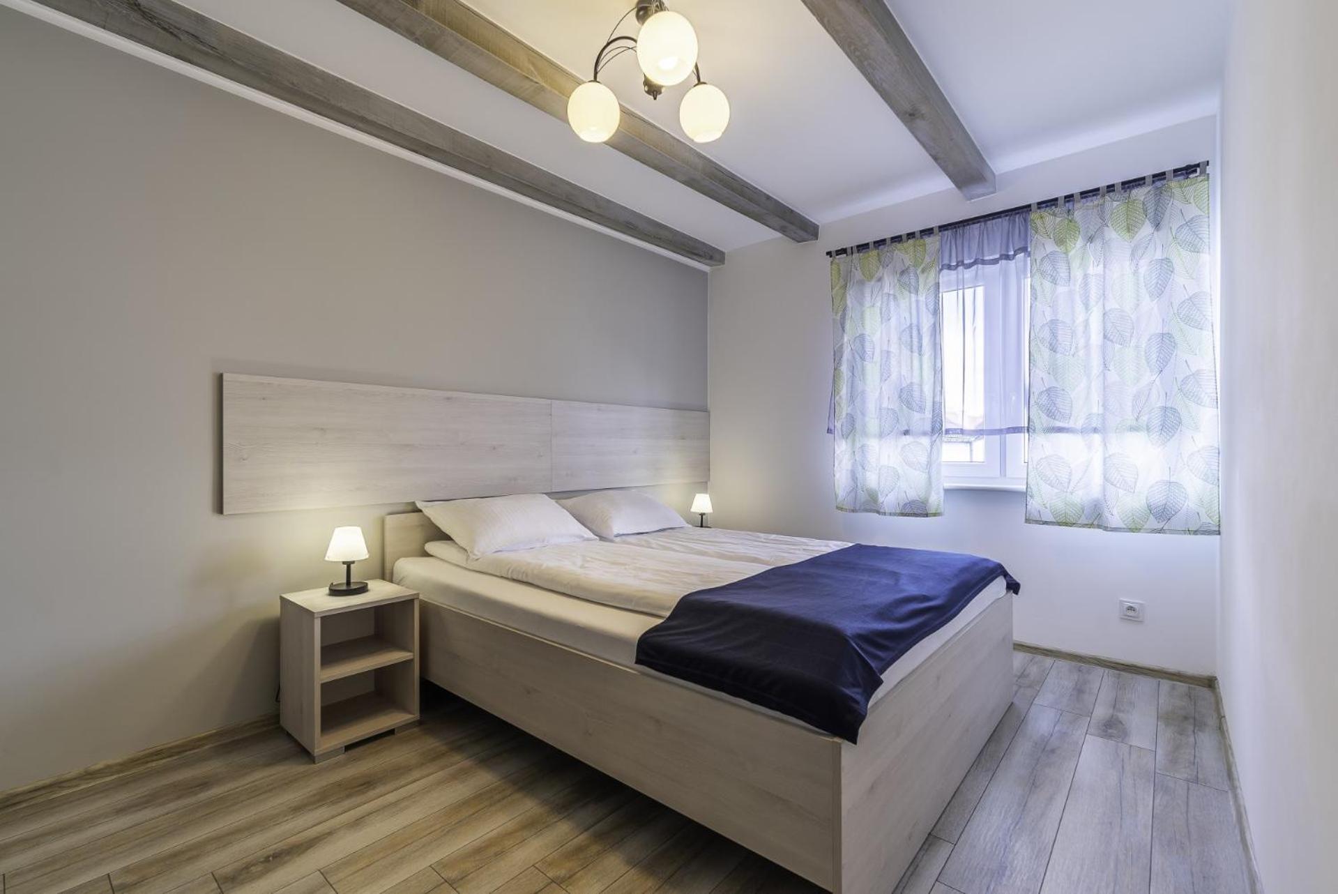 Frajda Domki - Apartamenty 6-Osobowe - Salon I Dwie Sypialnie Oraz Studia 4-Osobowe - Pokoj Z Aneksem Kuchennym Rewal Kültér fotó